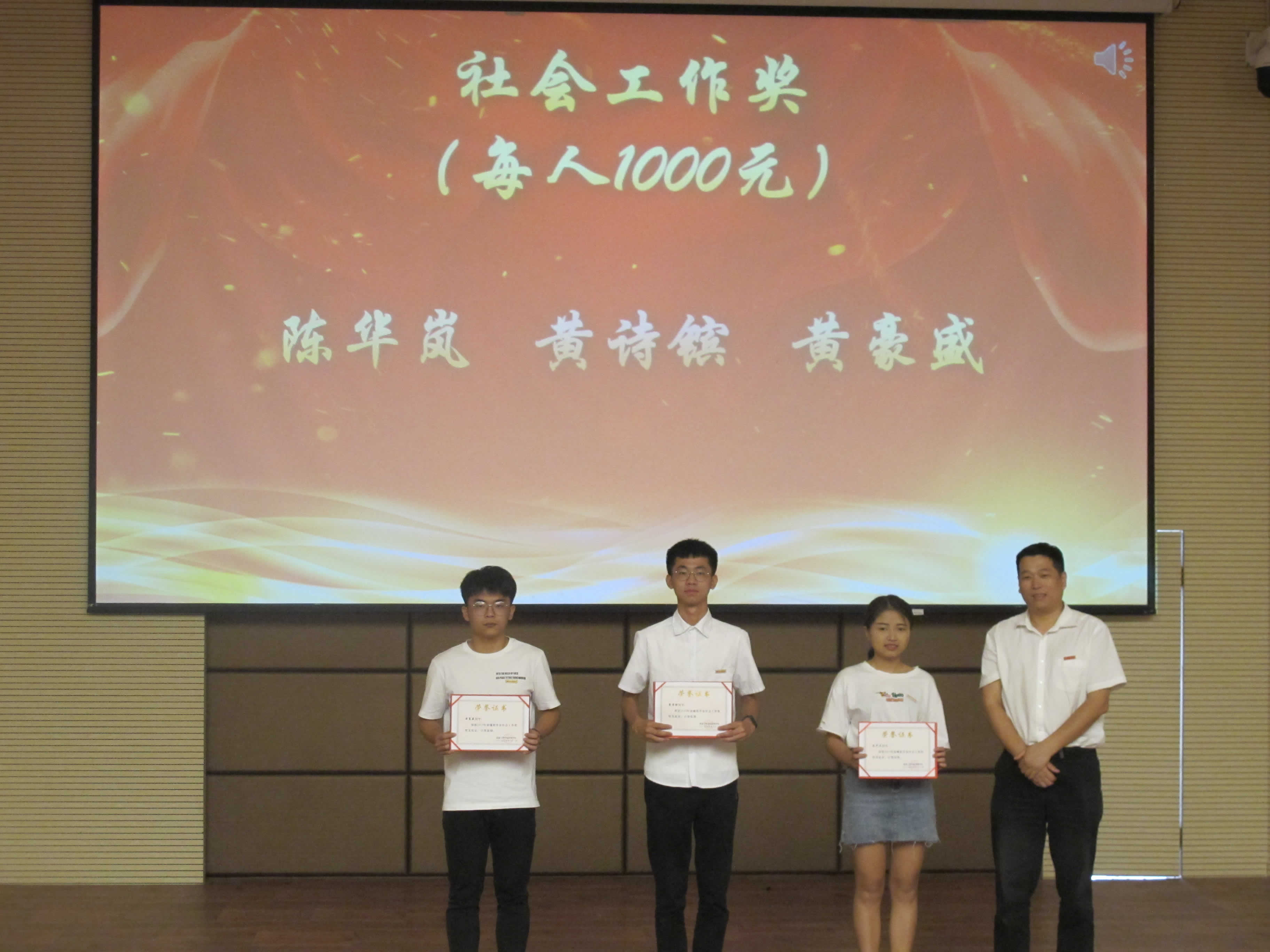 IMG_0517.jpg IMG_0517.jpg